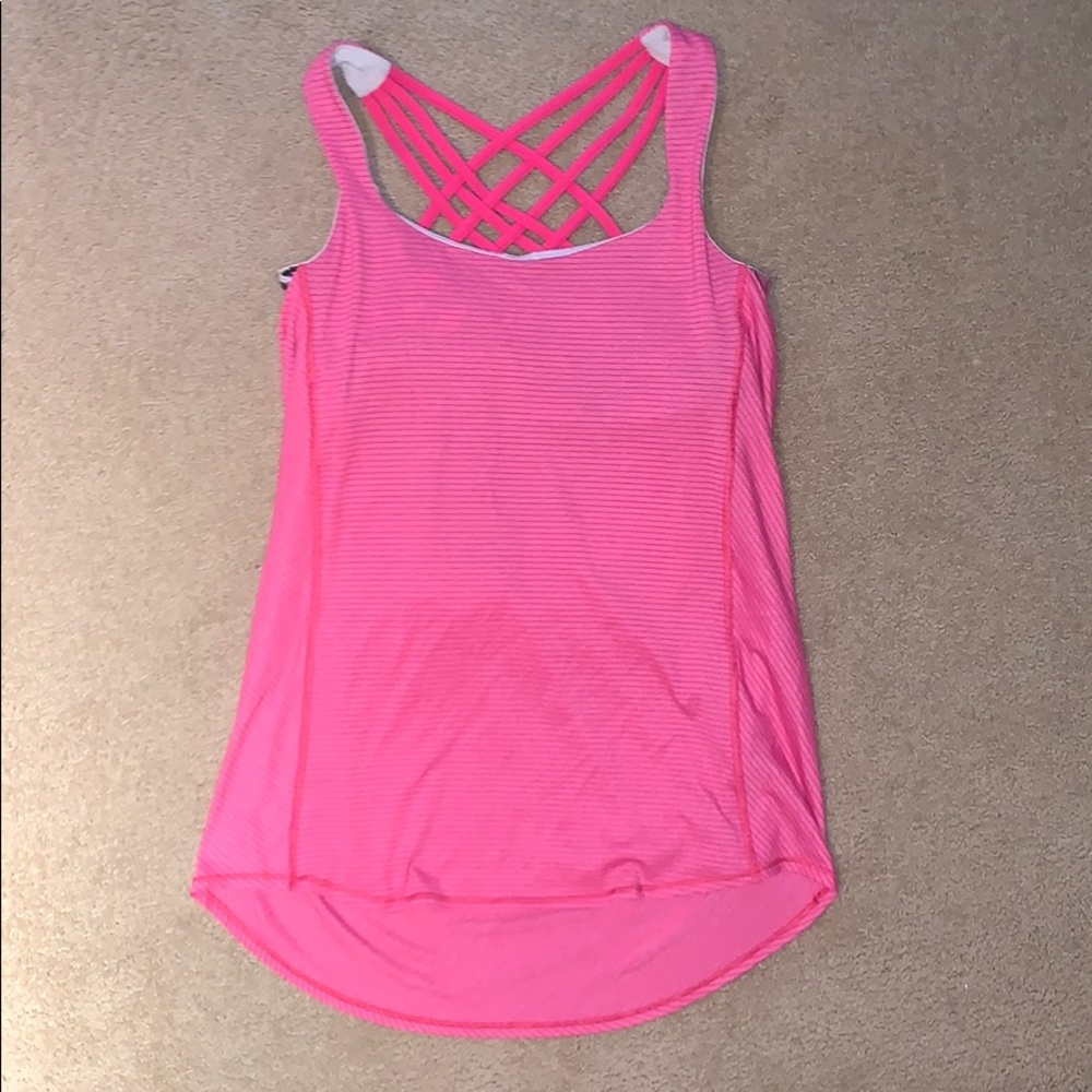 Workout top - Picture 2 of 2